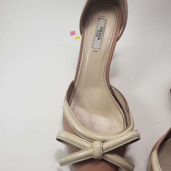 Pink Prada Heels With a Cream Colored Bow on The Toe - Picture 2 of 7